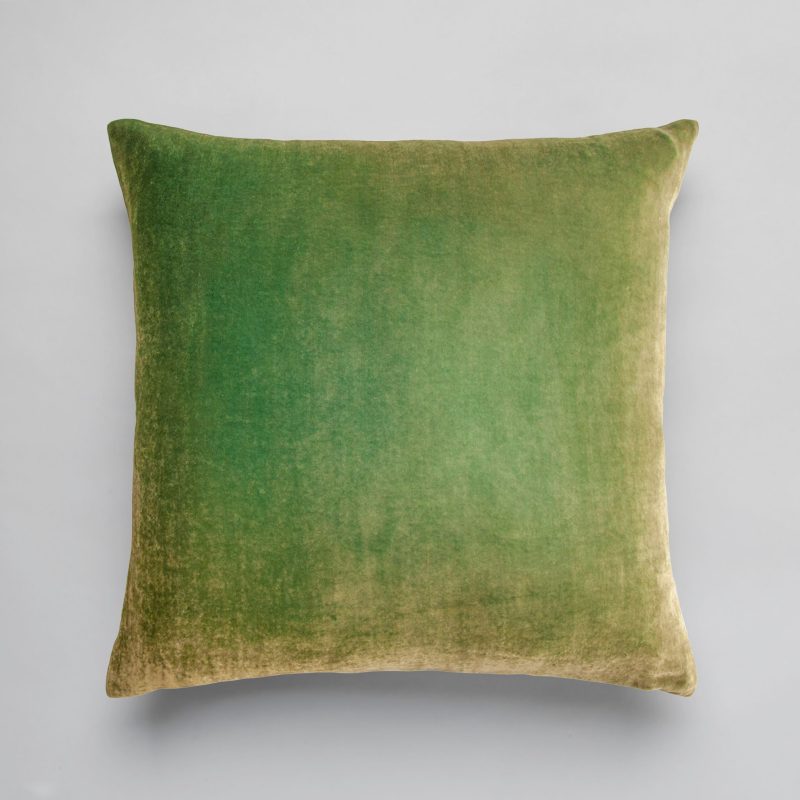 KevinObrien Ombre Velvet Pillow Grass 22in 4de4d006 46d8 40cf 8ae4 f92e7bd69dc4