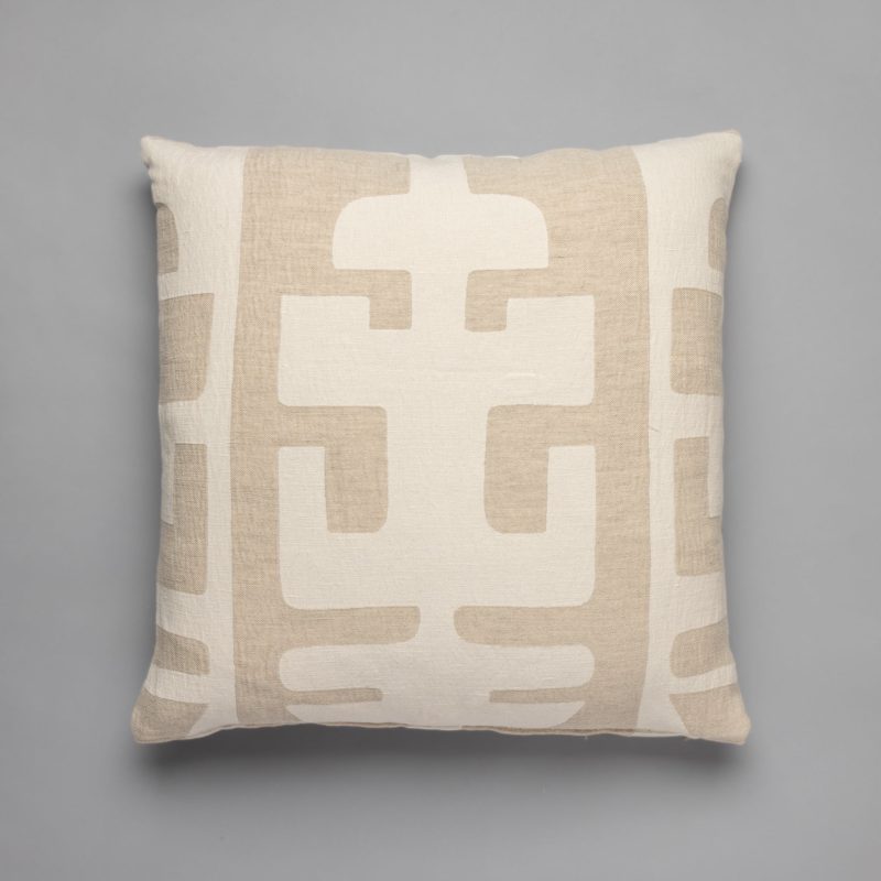 Uniquity Waters Pillow Beige 2