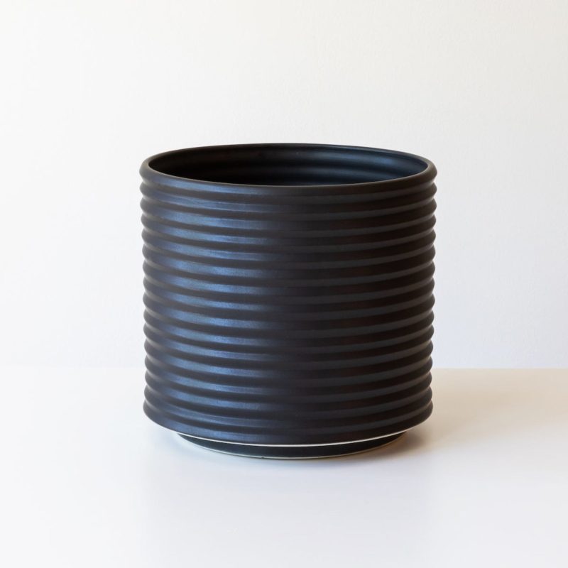 ribbed planter black tall